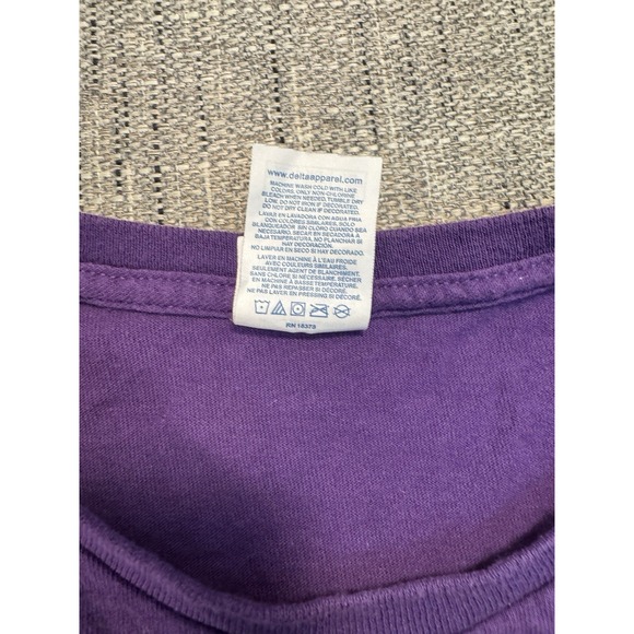 Stranger Things T Shirt‎ Hawkins Middle School A.V. Club Purple Size Xtra Large - Picture 5 of 14